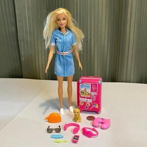 Barbie Dreamhouse Adventures Doll & Accessories